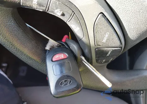 2015 Hyundai Elantra Se z USA, uszkodzony, nr VIN 5NPDH4AE1FH622291